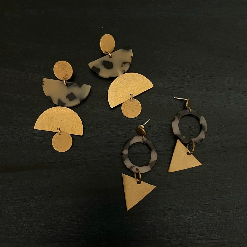 ✨ Modern Earring Bundle ✨ - Picture 1 of 6